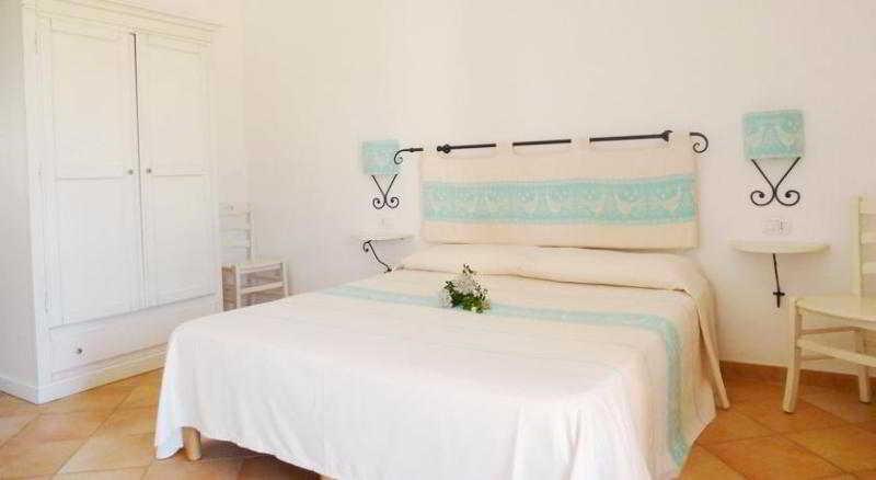 Borgo Dei Pescatori Hotel Aglientu Buitenkant foto