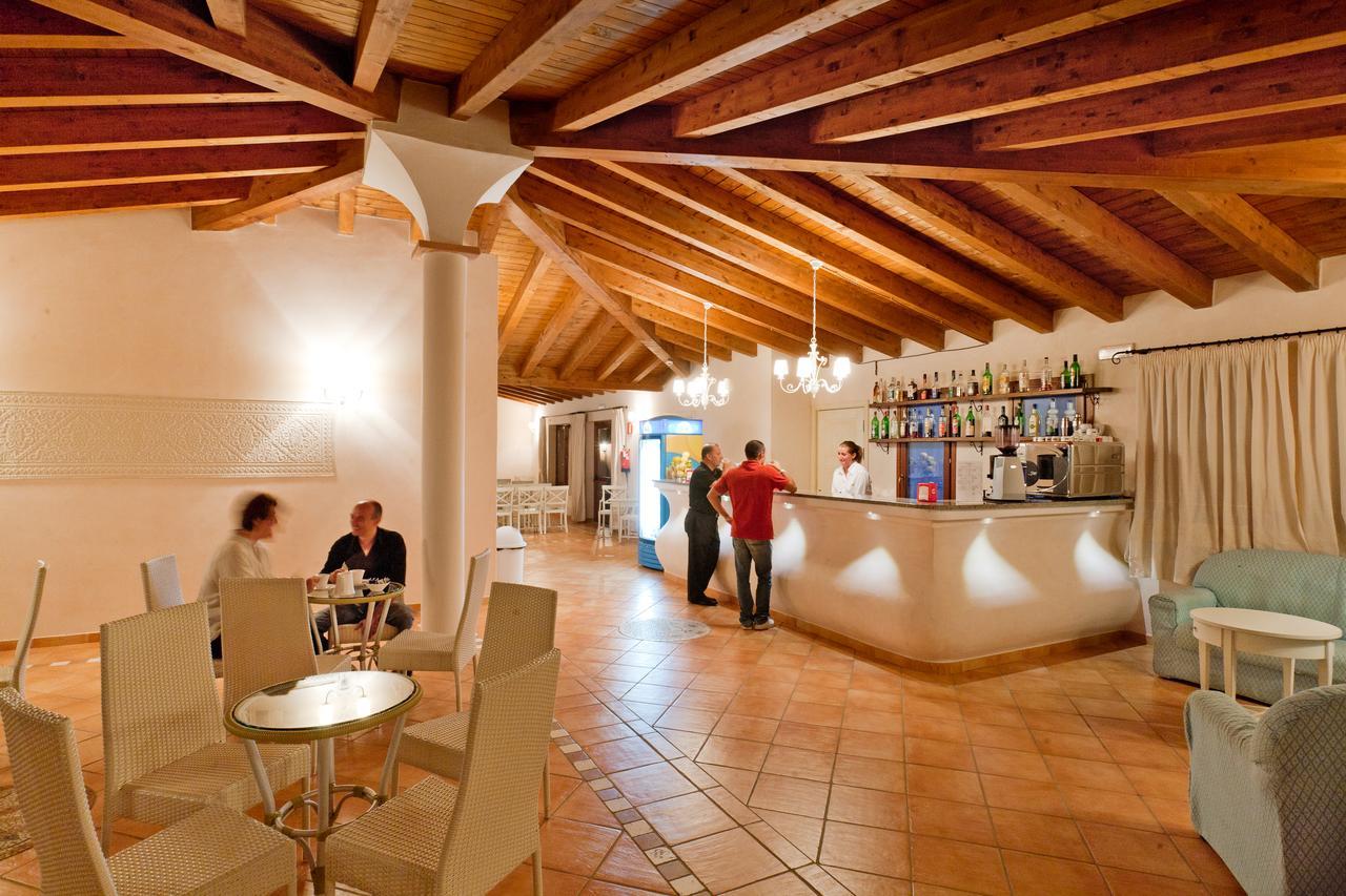 Borgo Dei Pescatori Hotel Aglientu Buitenkant foto