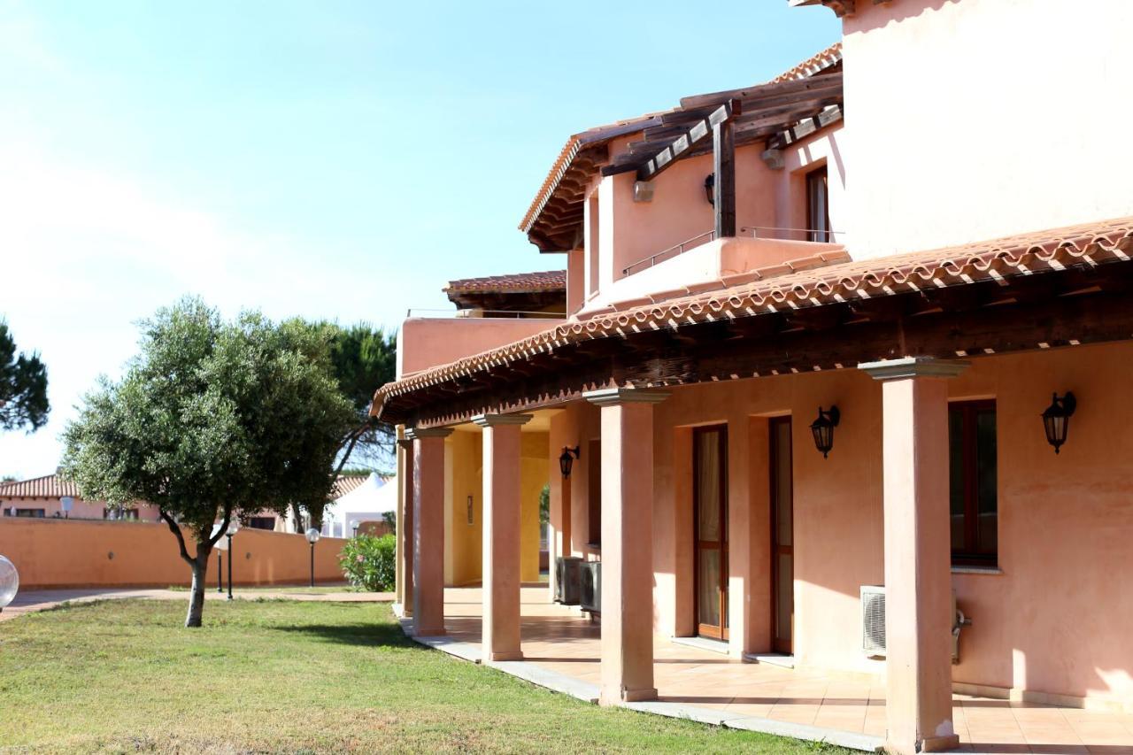 Borgo Dei Pescatori Hotel Aglientu Buitenkant foto